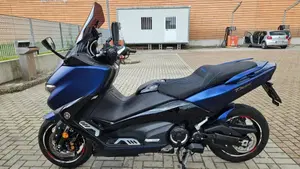 Yamaha T-Max 530 DX (2017 - 19)  (2)
