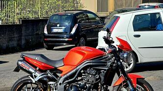 Triumph Speed Triple 1050 (2005 - 11) usata