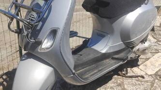 Vespa LX 150 (2005 - 11) usata