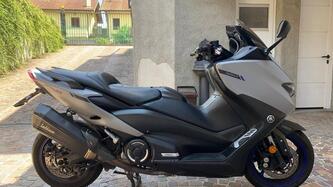 Yamaha T-Max 560 (2020 - 21) usata