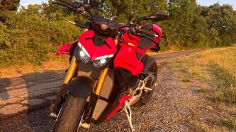 Ducati Streetfighter V4 S (2025) usata
