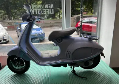 Vespa Vespa 946 Snake 125 (2025) - Annuncio 9789460