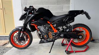 KTM 890 Duke R (2022 - 23) usata