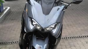 Yamaha T-Max 560 Tech Max (2021) 