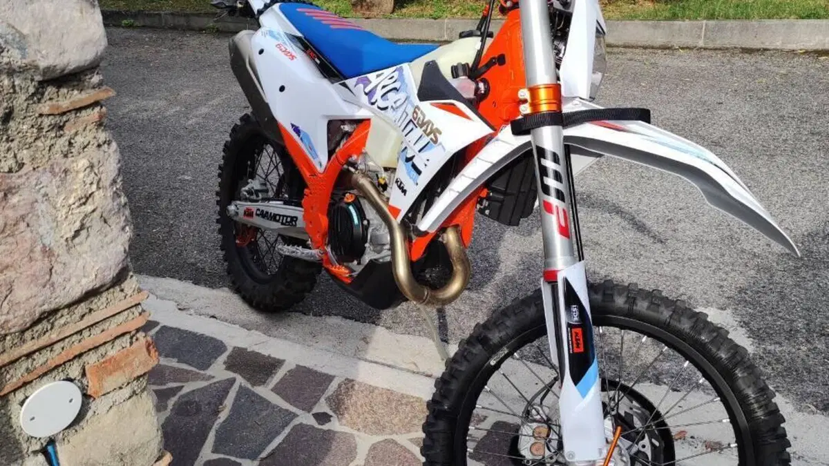 KTM 500 EXC-F Six Days (2024)  (16)