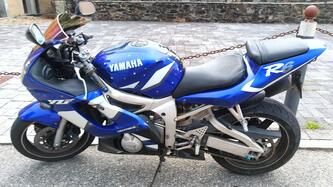 Yamaha YZF R6 (2001 - 02) usata