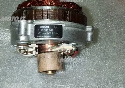 alternatore BOSCH GU17712400 MOTOGUZZI Moto Guzzi - Annuncio 6110520