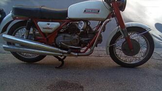 Moto Guzzi Nuovo falcone  epoca