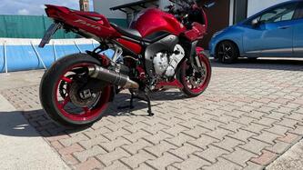 Yamaha FZ1 Fazer (2006 - 16) usata