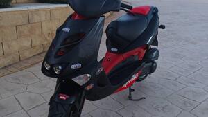 Aprilia SR 50 Ditech IE (2000 - 04) 