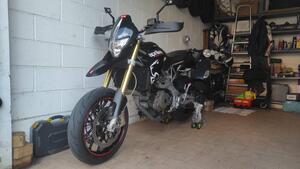 Aprilia Dorsoduro 750 (2009 - 14) 