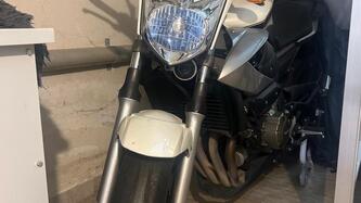 Yamaha XJ6 (2008 - 15) usata