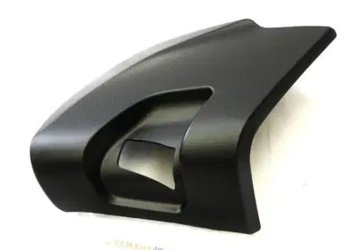 Coperchio vano portaoggetti /leg shield Yamaha T-M - Annuncio 9790838