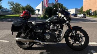 Royal Enfield Super Meteor 650 (2023 - 25) usata
