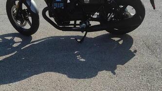 Moto Guzzi V7 Stone (2021 - 24) usata