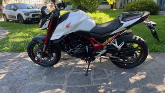 Honda CB 750 Hornet (2023 - 24) usata