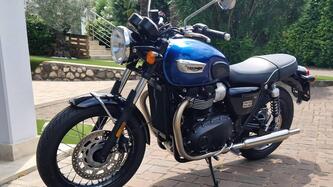 Triumph Bonneville T100 Chrome Edition (2023) usata