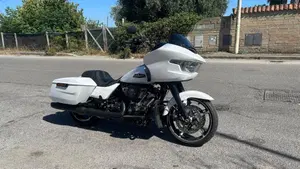 Harley-Davidson Road Glide (2024 - 26)  (3)