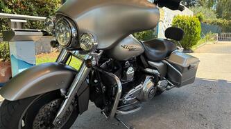 Harley-Davidson 1584 Street Glide (2007) - FLHX usata