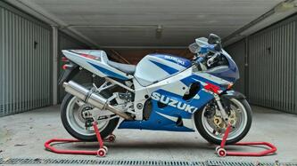 Suzuki GSX R 750 (1999 - 03) usata