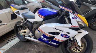 Honda CBR 1000 RR Fireblade (2004 - 05)