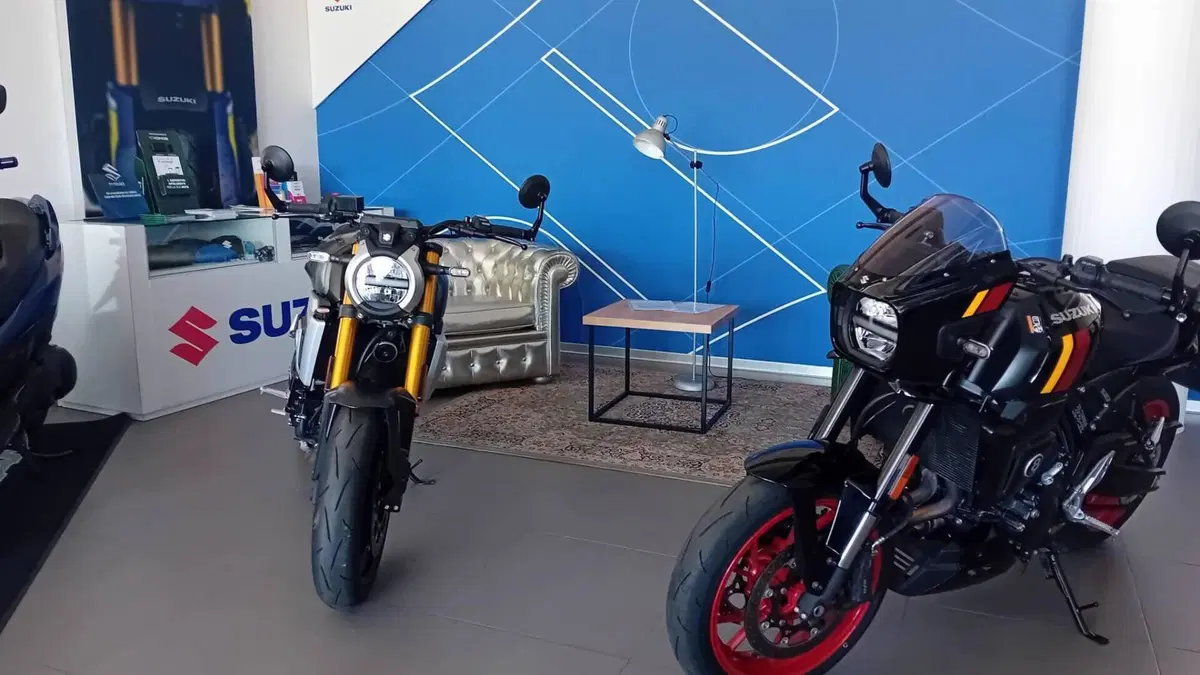 Suzuki GSX-8TT (2025 - 26)  (2)
