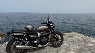 Triumph Street Twin 900 (2019 - 20) usata
