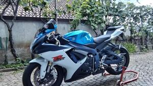 Suzuki GSX R 750 (2011 - 17) 