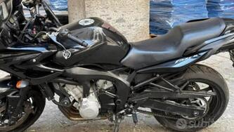 Yamaha FZ6 Fazer (2004 - 07) usata