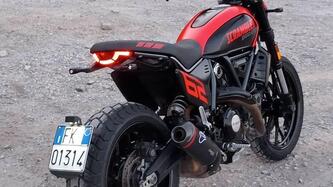 Ducati Scrambler 800 Full Throttle (2023 - 24) usata