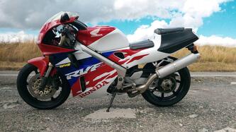 Honda RVF 400R NC35 epoca