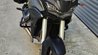 Moto Guzzi Stelvio (2024 - 25) usata