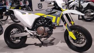 Husqvarna 701 Supermoto (2020) usata