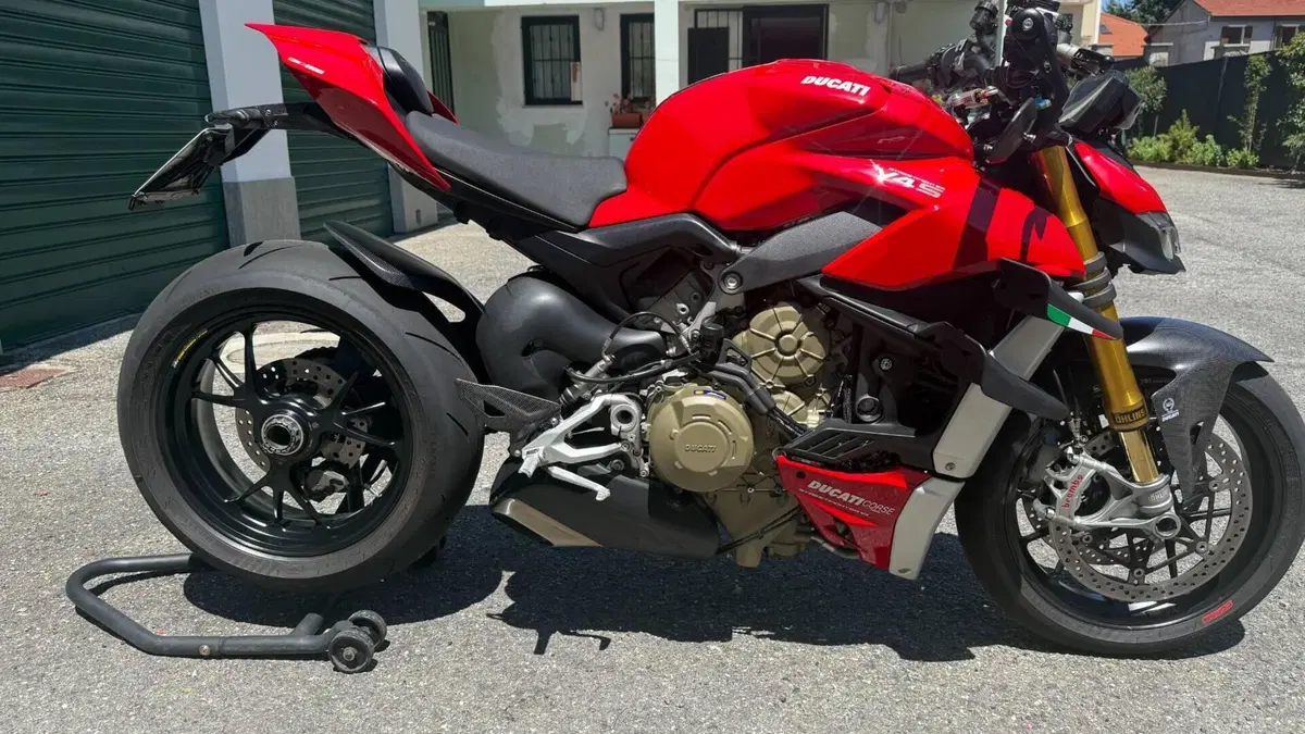 Ducati Streetfighter V4 1100 S (2021 - 22)  (3)