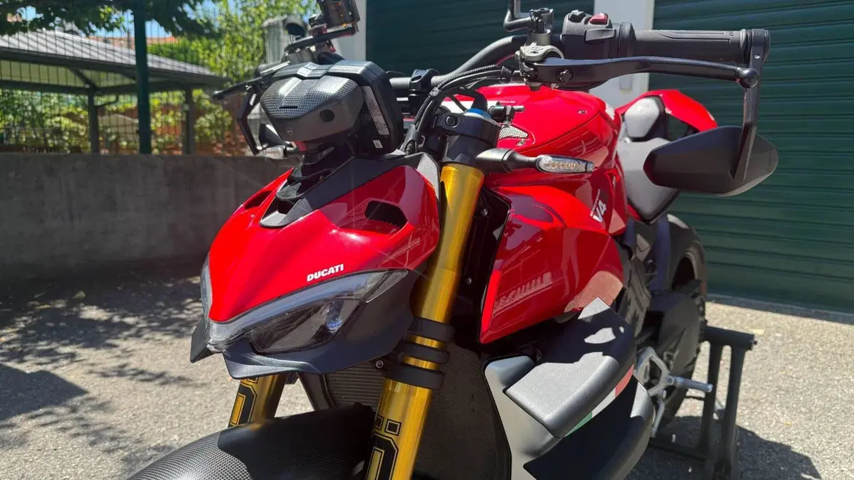 Ducati Streetfighter V4 1100 S (2021 - 22)  (11)