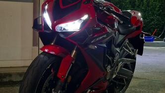 Honda CBR 650 R (2021 - 23) usata