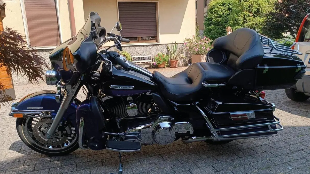 Harley-Davidson 1690 Electra Glide Ultra Limited (2010 - 13) - FLHTK  (3)