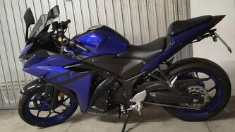 Yamaha YZF R3 (2018) usata