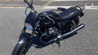 Moto Guzzi V7 III Stone (2017 - 20) usata