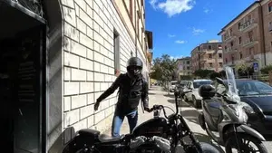 Harley-Davidson 1200 Forty-Eight (2010 - 15)  (2)