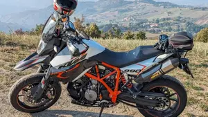 KTM 990 Supermoto R (2009 - 11)  (2)