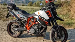 KTM 990 Supermoto R (2009 - 11)  (4)
