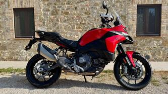 Ducati Multistrada V2 (2025)