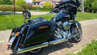 Harley-Davidson 1690 Street Glide (2011 - 13) - FLHX usata