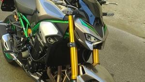Kawasaki Z 900 SE Performance (2025) 