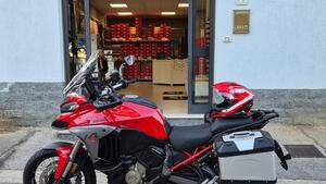 Ducati Multistrada V4 S (2025) 