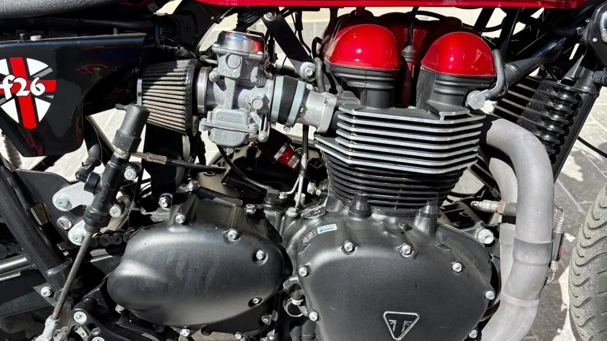 Triumph Bonneville (2007 - 16)  (9)