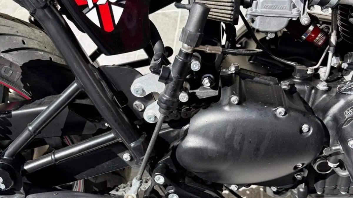 Triumph Bonneville (2007 - 16)  (10)