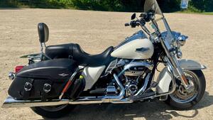 Harley-Davidson 107 Road King Classic (2017 - 18) - FLHRC 