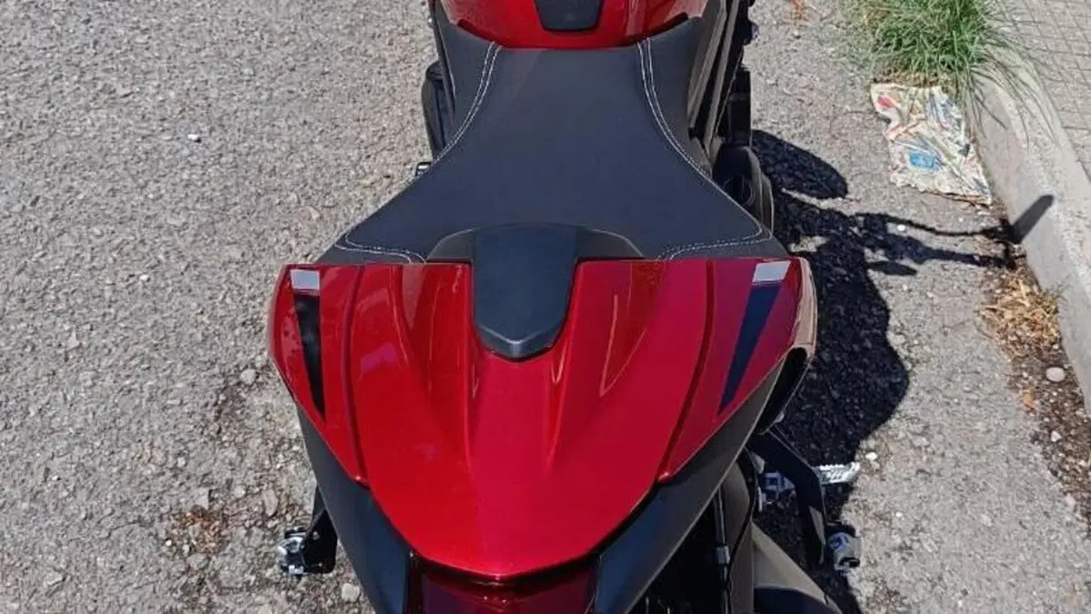 Triumph Street Triple RS (2020 - 22)  (4)